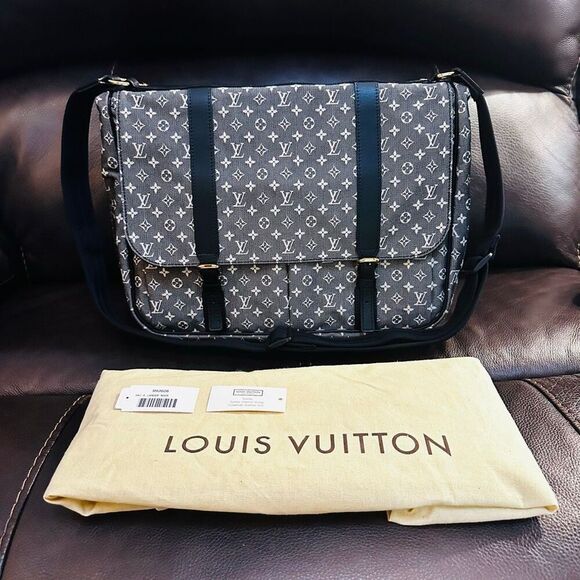 Brand New Louis Vuitton Mini Lin Messenger Baby Bag - Picture 1 of 16
